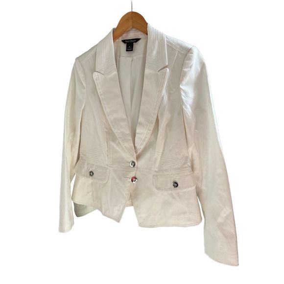 White House Black Market Jackets & Blazers - White House Black Market 2 Button White Jacket Size 8